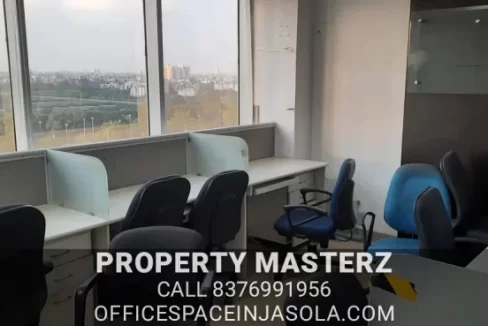 washrooms-office-space-for-sale-in-south-delhi-jasola
