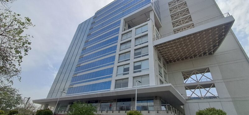 dlf-tower-jasola-office-space-for-rent